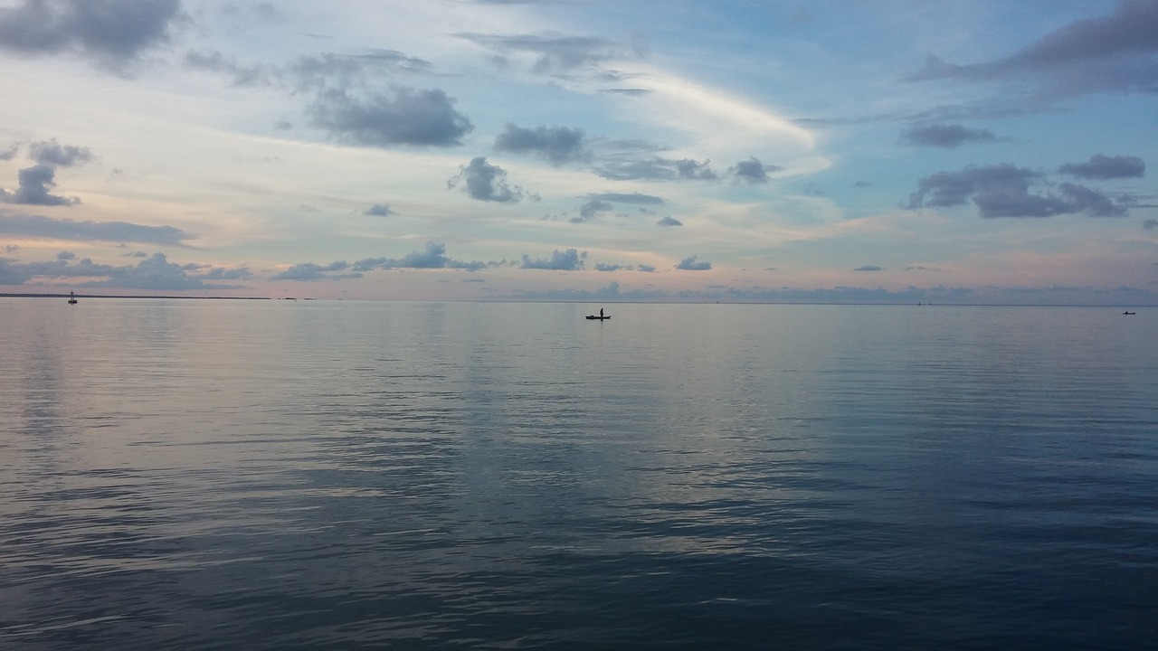 Image - abstract background ocean evening