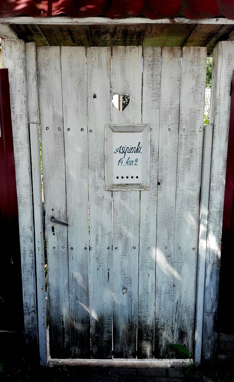 Image - door gate city house entrance