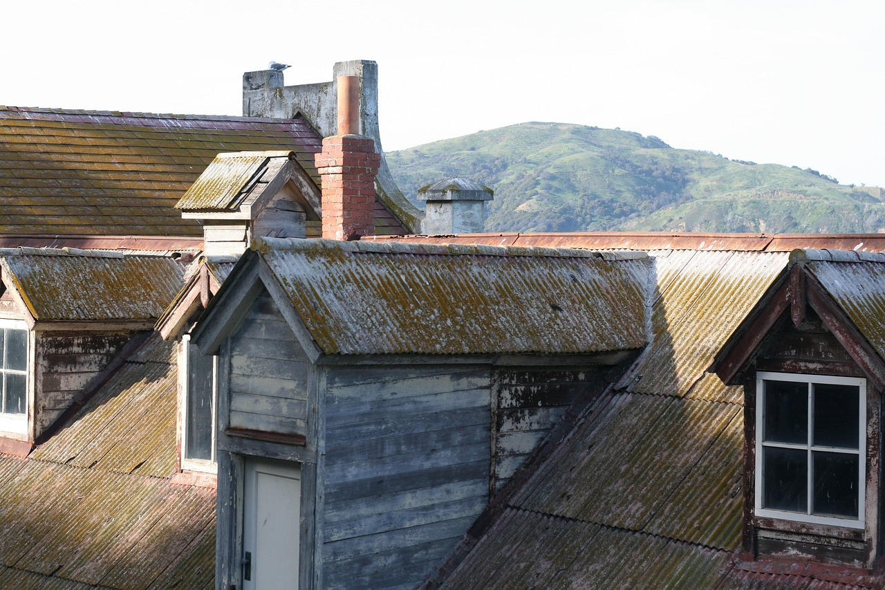 Image - country roof cottage