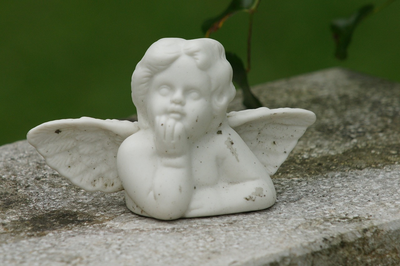 Image - angel contemplative figure cemetery