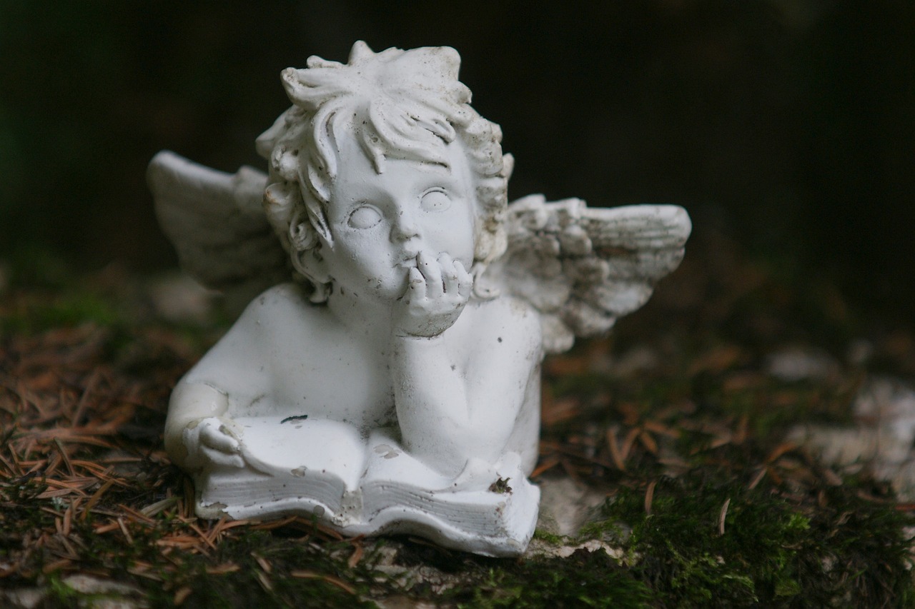 Image - angel contemplative figure cemetery