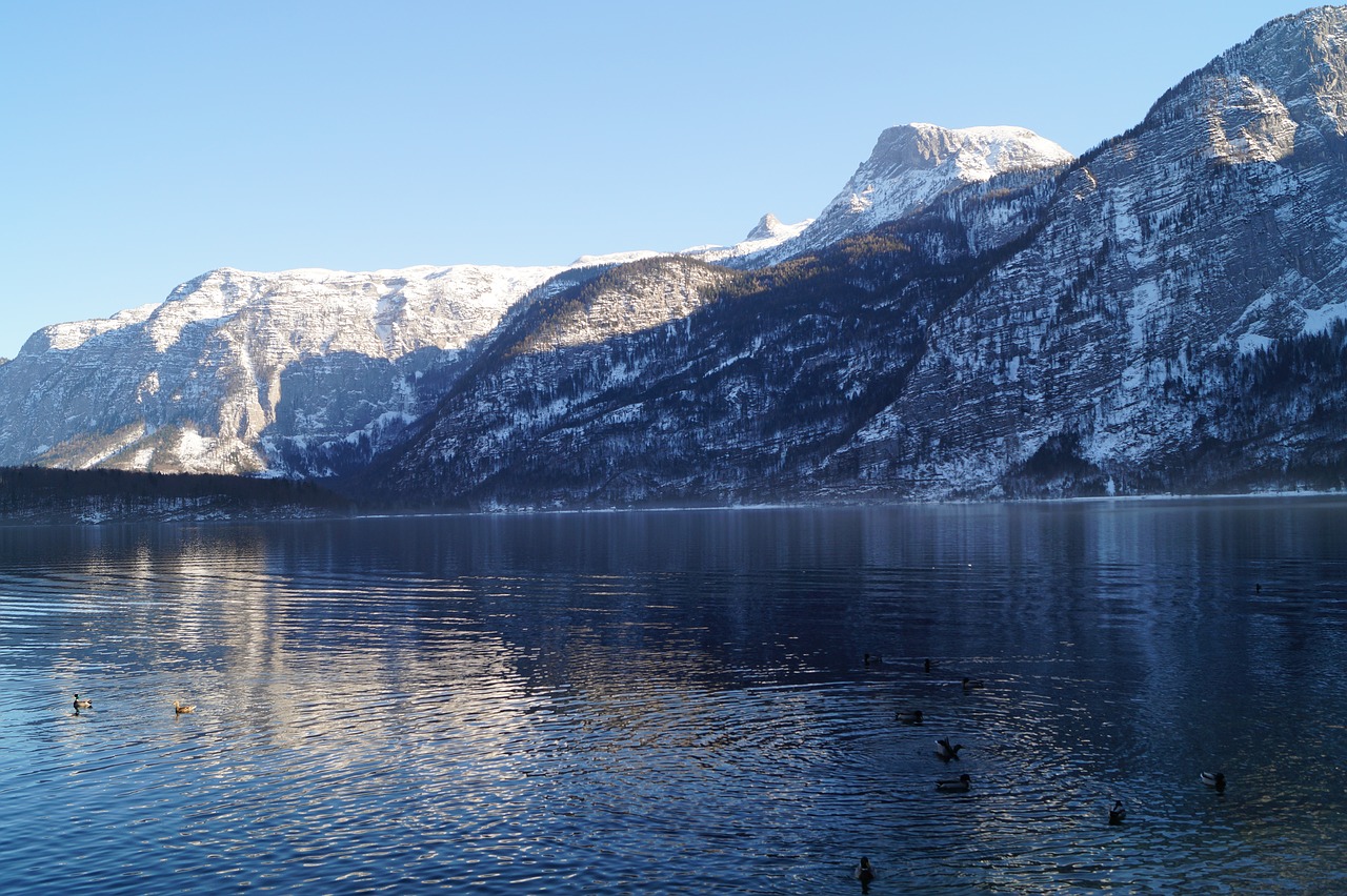 Image - austria hallstatt lake snow