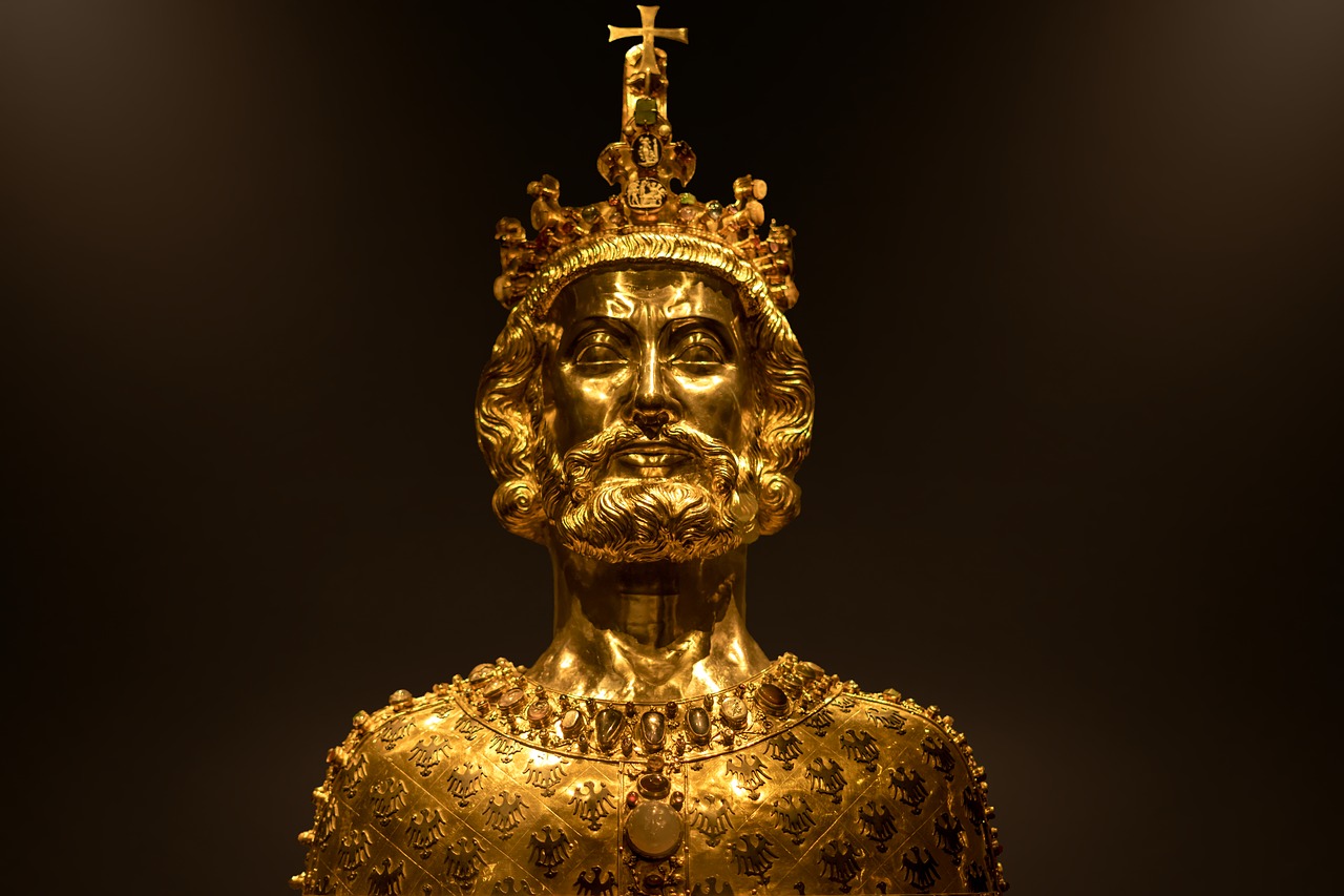 Image - aachen dom treasure chamber gold
