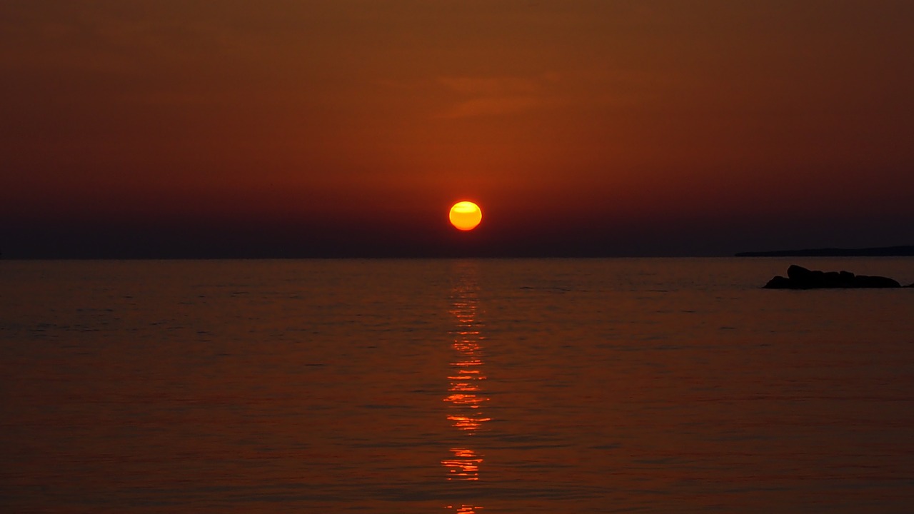 Image - sunrise mediterranean beach coast