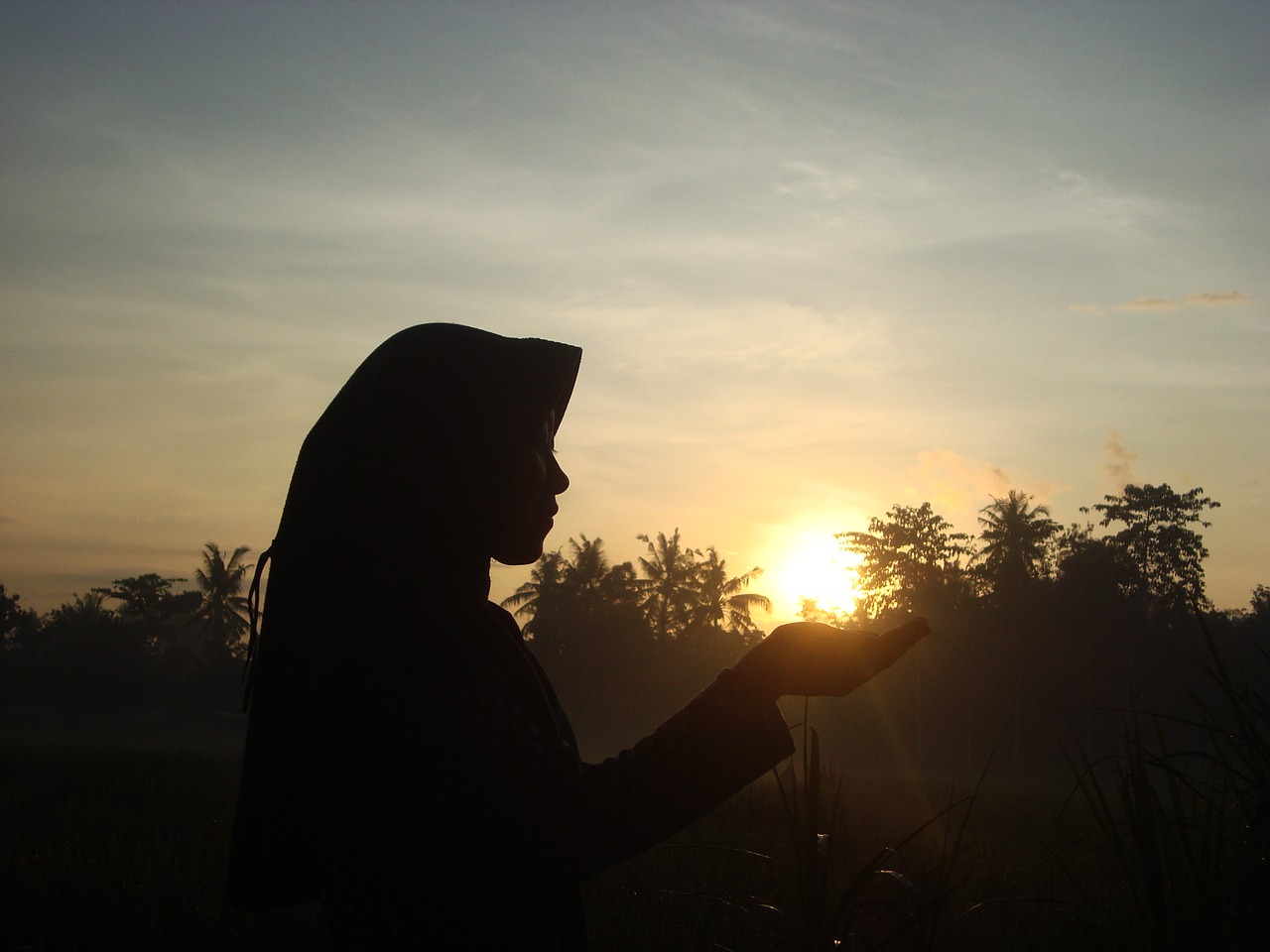 Image - silhouette sunrise human woman