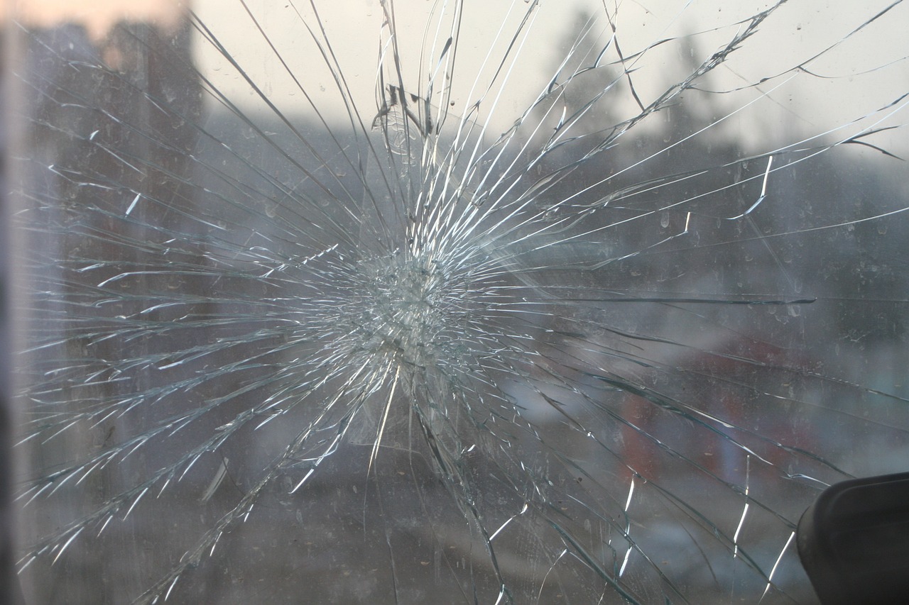 Image - broken glass glass window