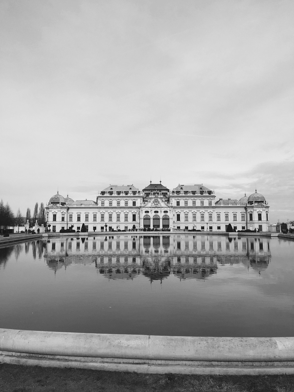 Image - garden museum black and white