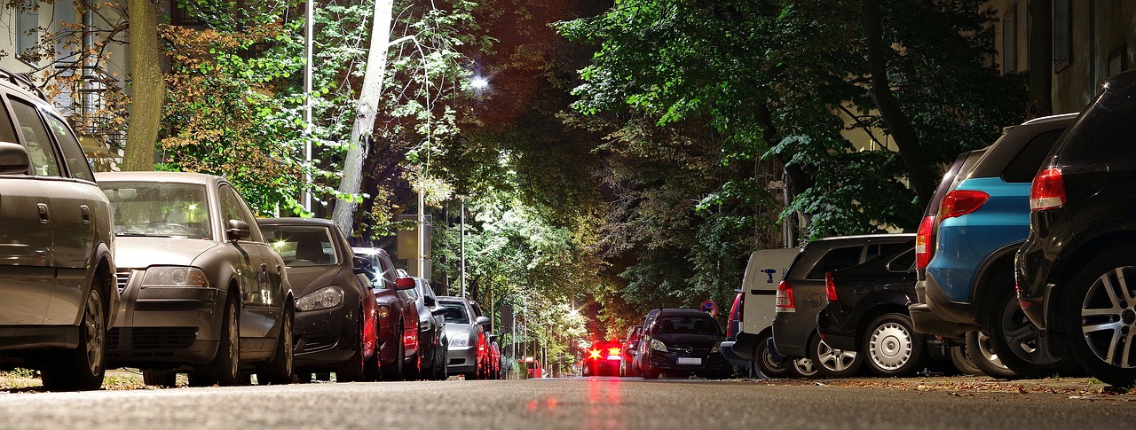 Image - street parking cars city night