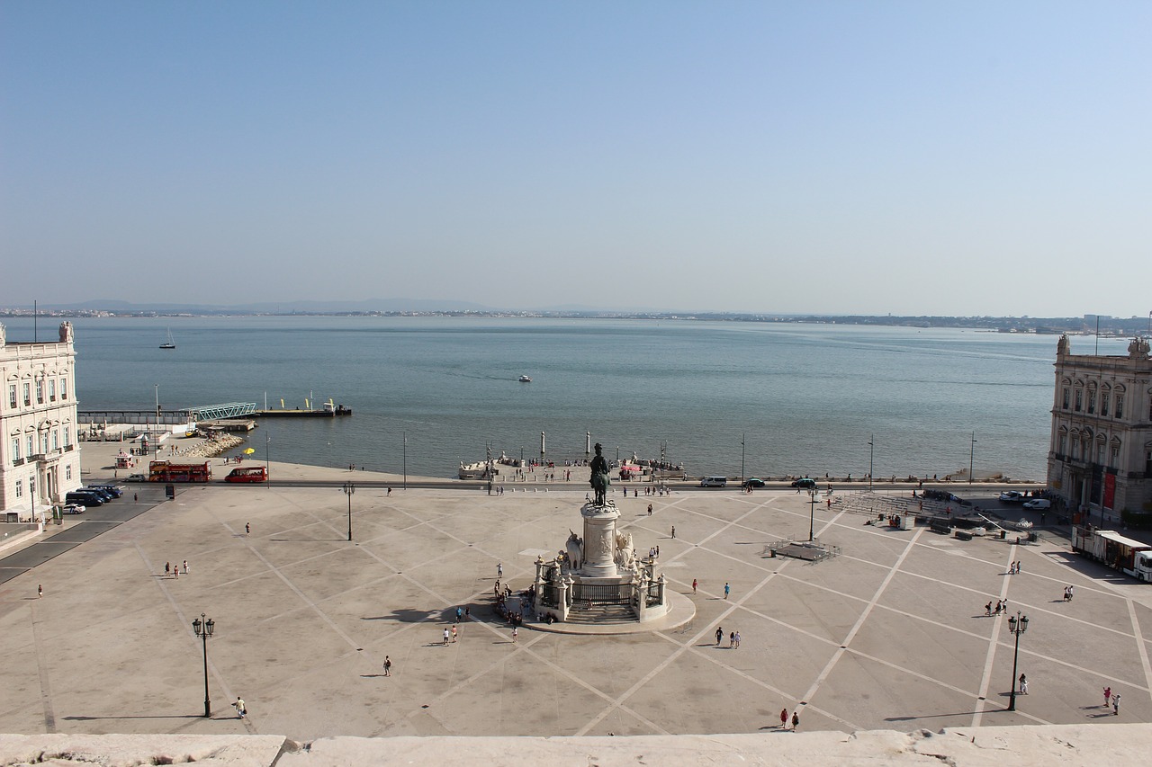 Image - lisbon square trade portugal city