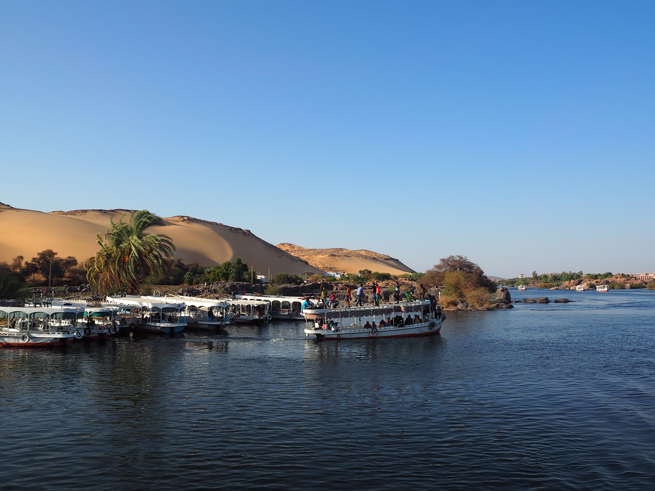 Image - the nile egypt aswan luxor