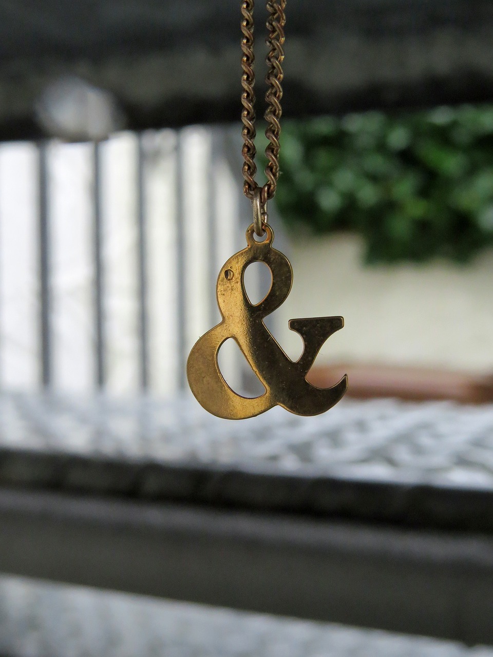 Image - necklace gold ampersand and stairs