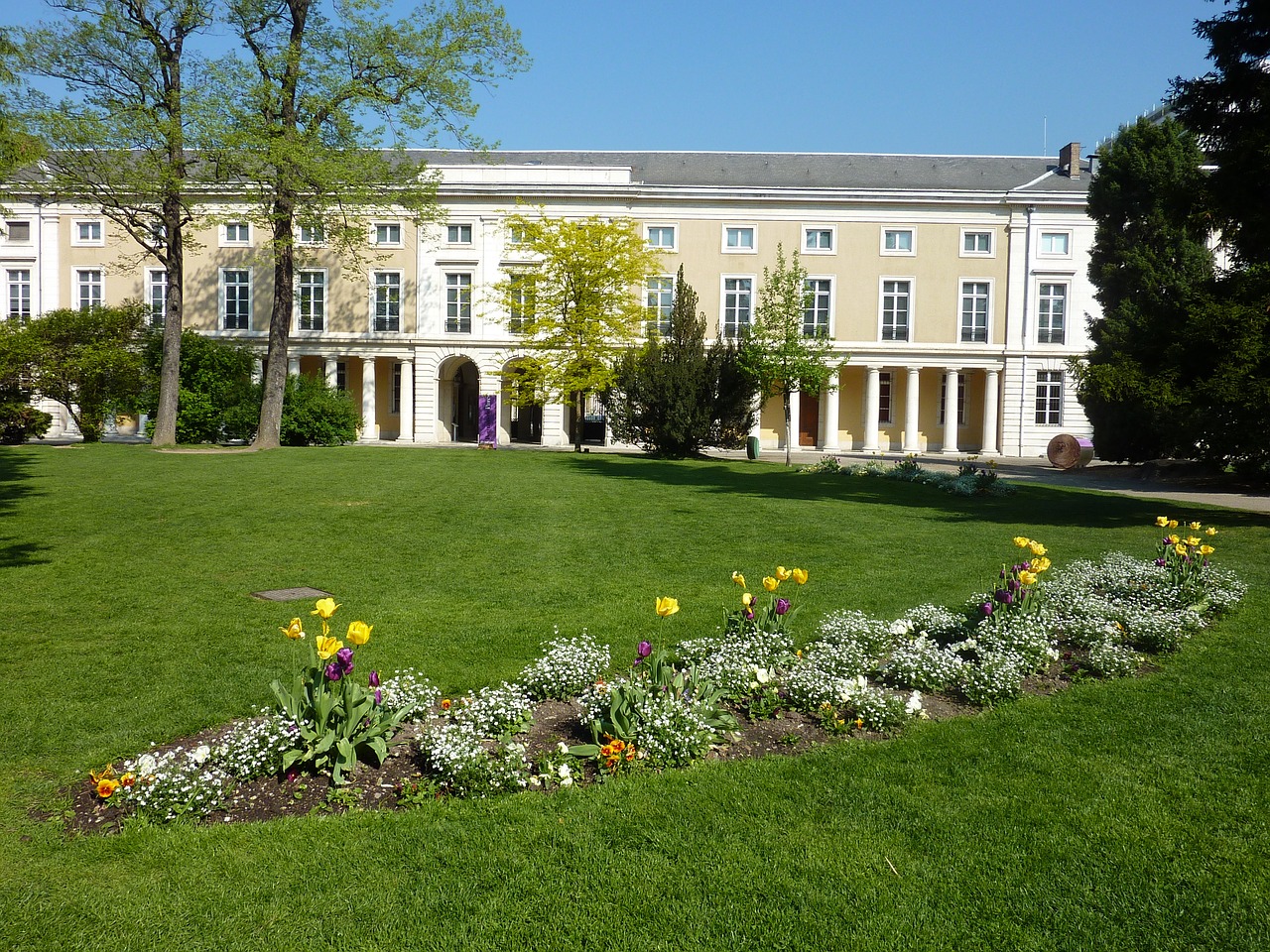 Image - museum public garden culture