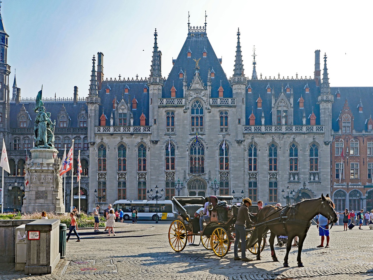 Image - bruges large market centrum