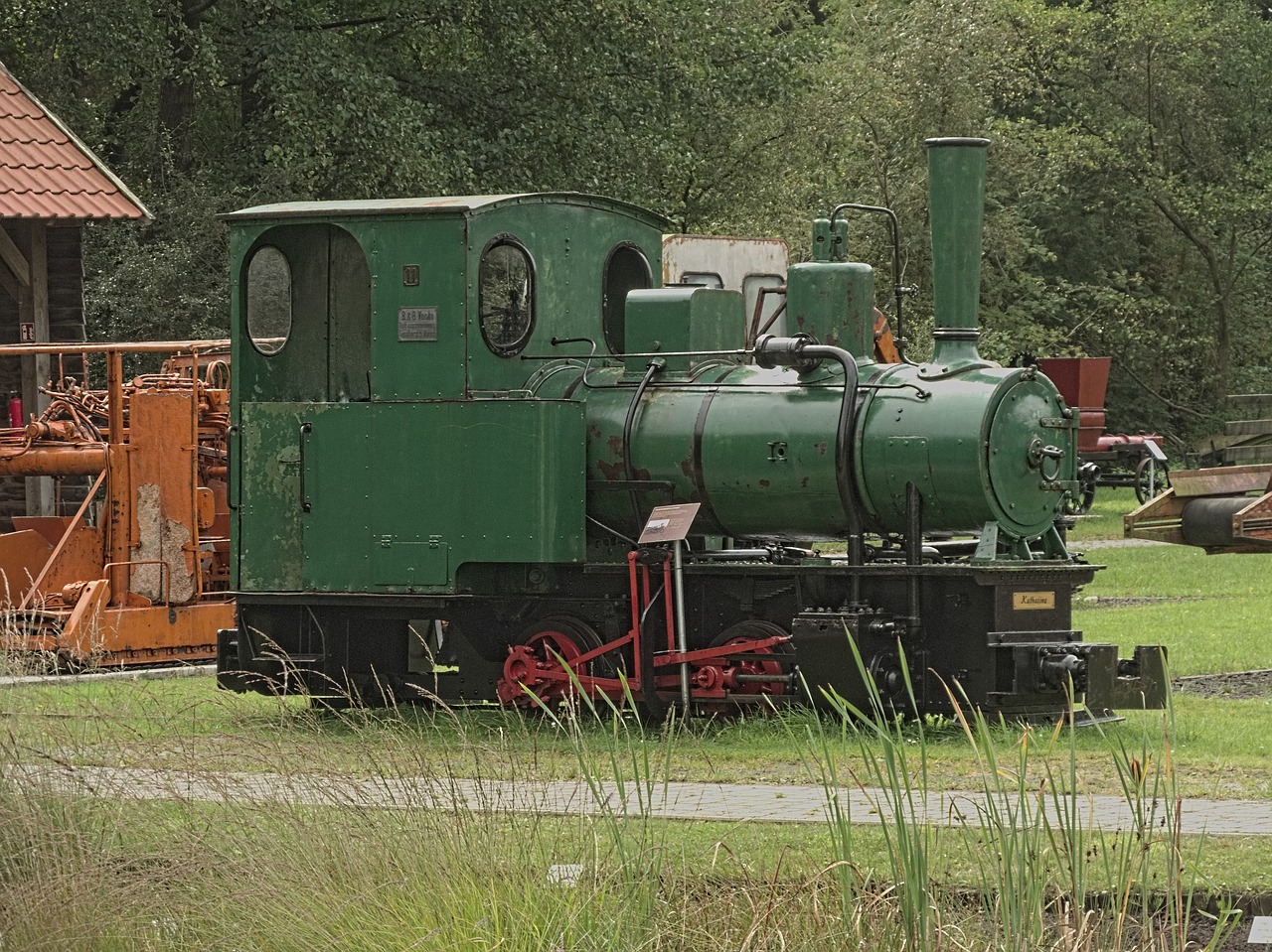 Image - train railway moor loco locomotive