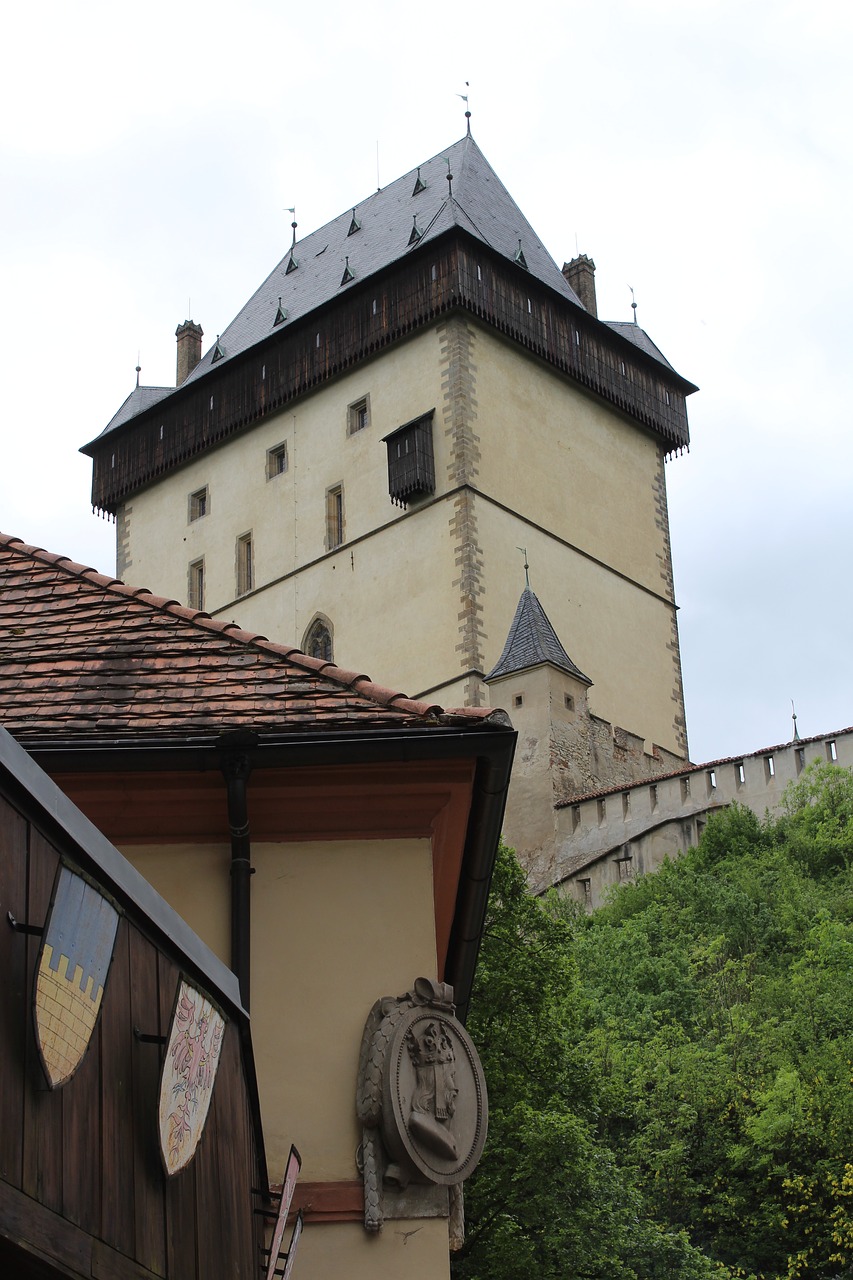 Image - castle karlstejn wall