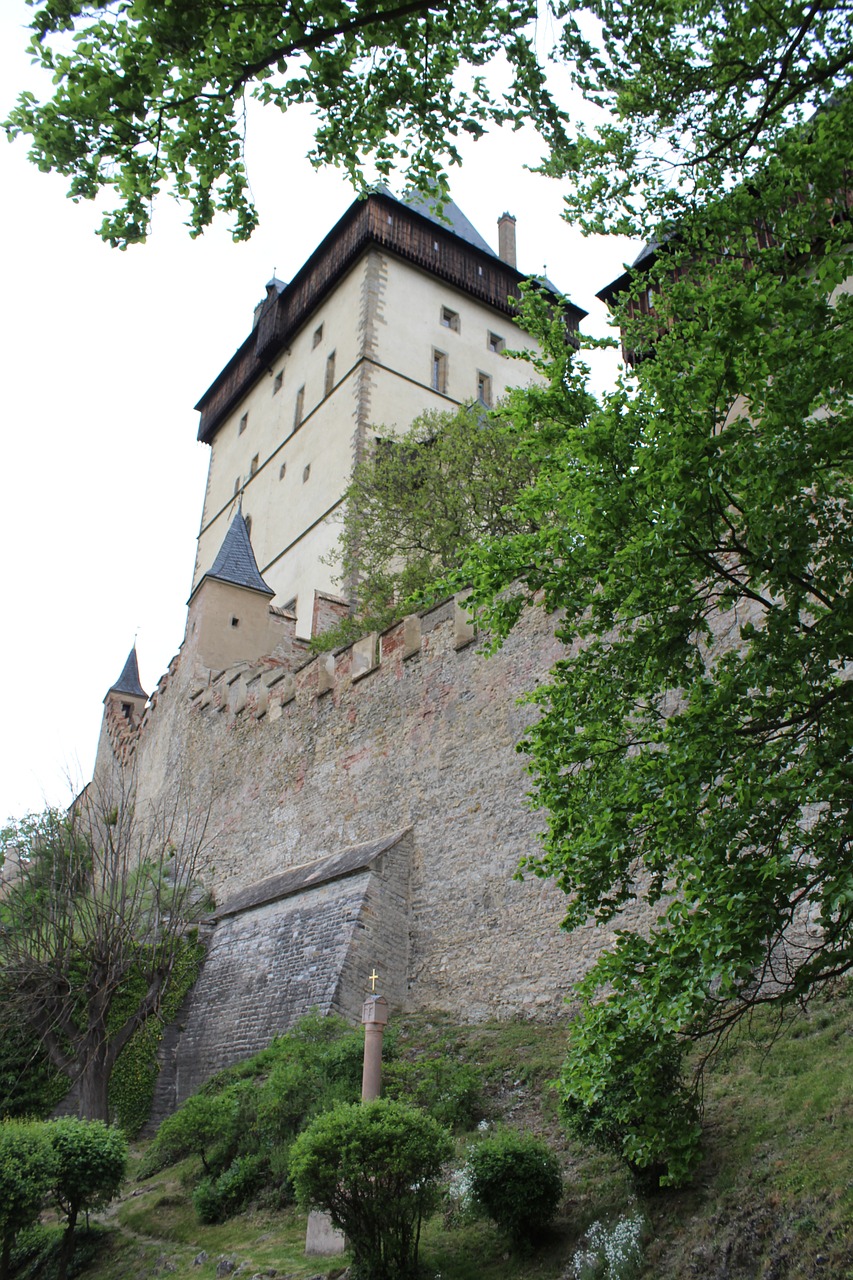 Image - castle karlstejn wall