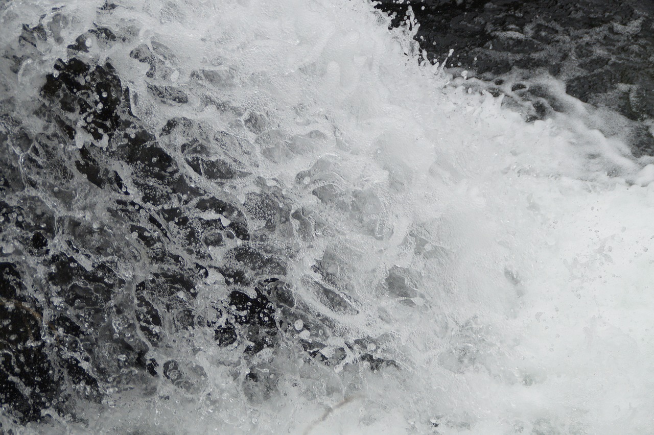 Image - water inject waterfall close drip