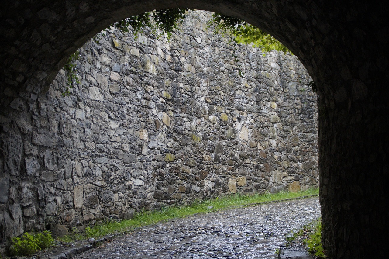 Image - archway hohentwiel wet rain