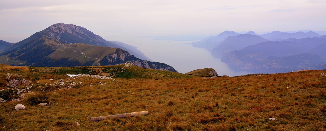 Image - baldo lake garda mountain summit