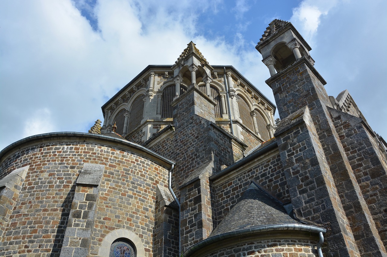 Image - church tinteniac small village