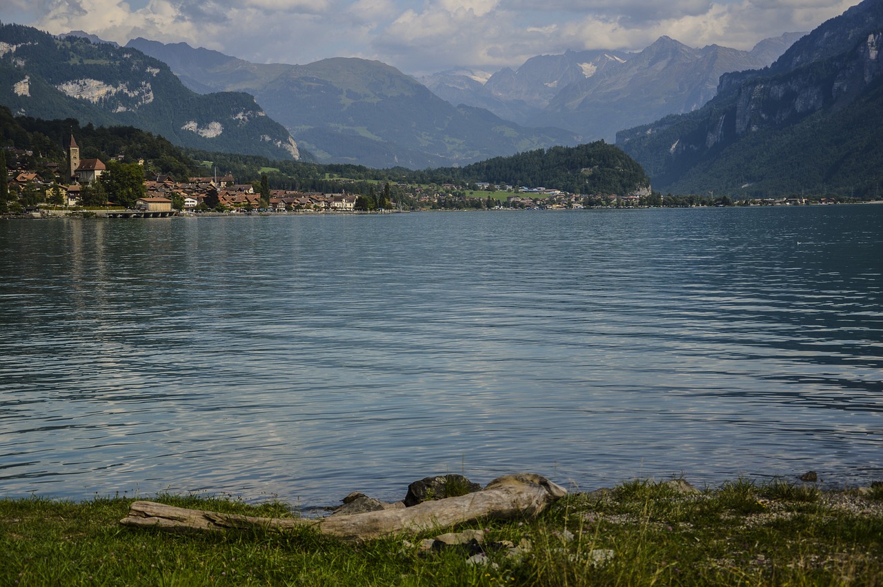 Image - lake brienz brienz alpine