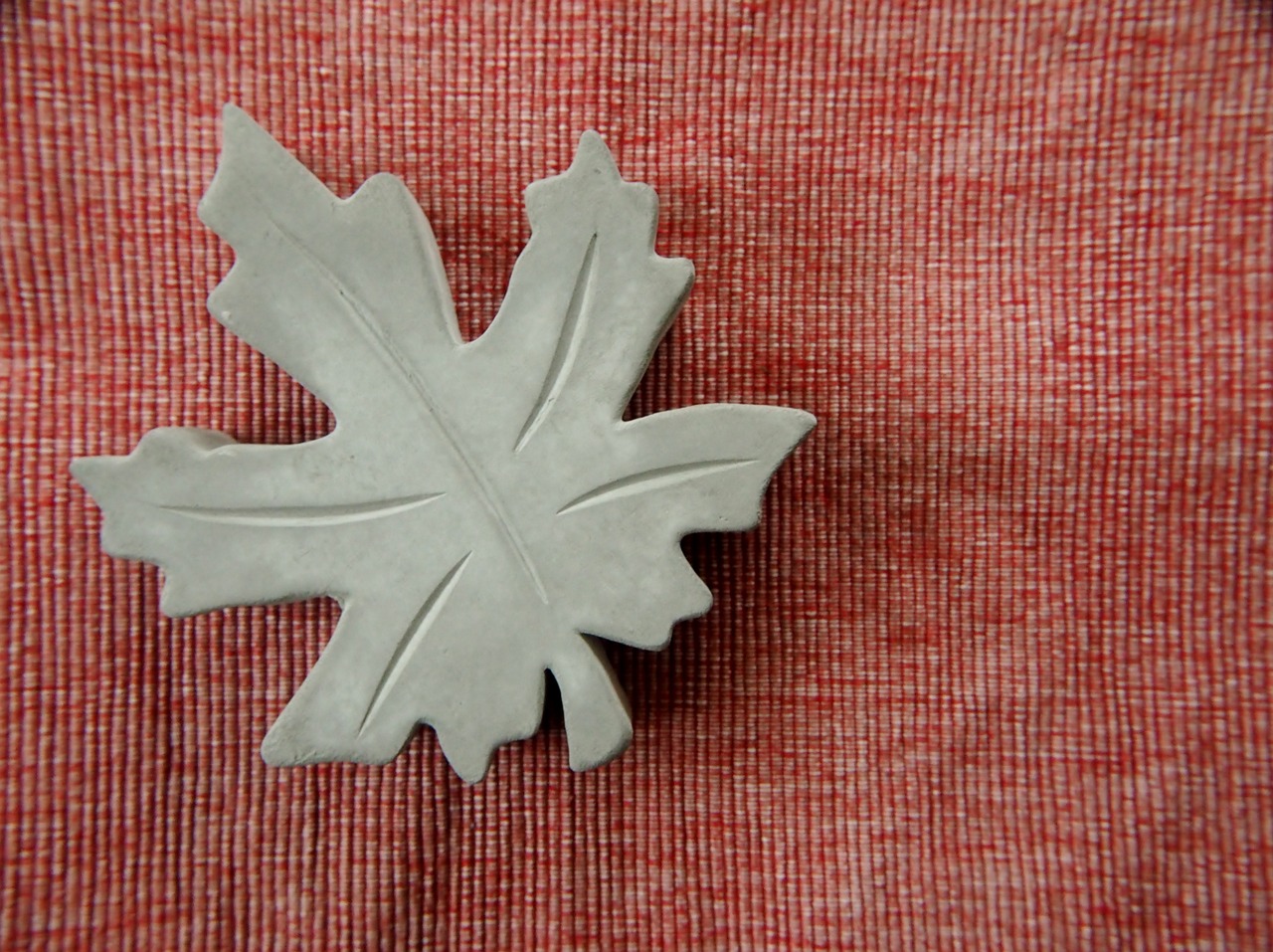 Image - leaf autumn concrete decoration