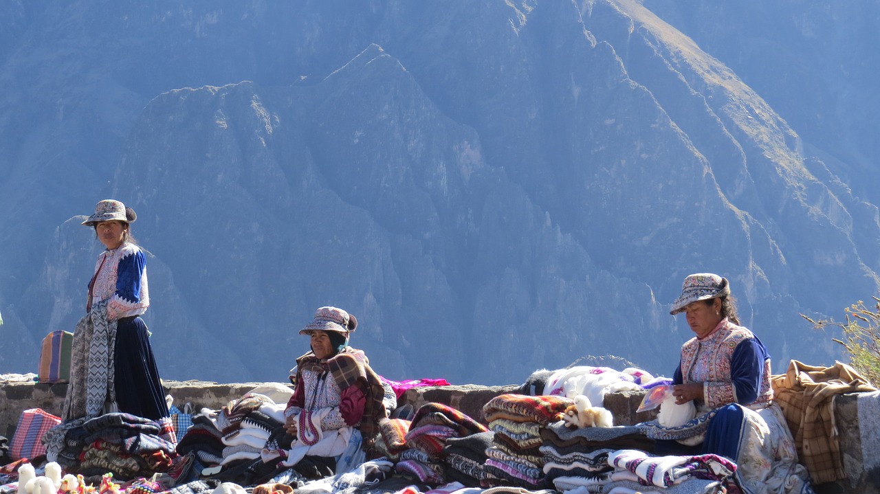 Image - peru plateau sellers costumes