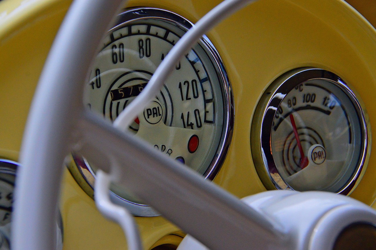 Image - car oldtimer yellow rain old car