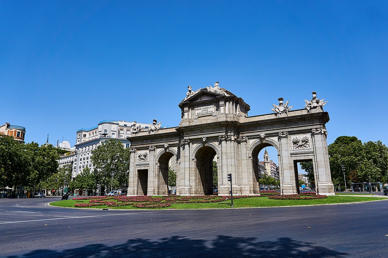 Image - spain madrid arc de triomphe