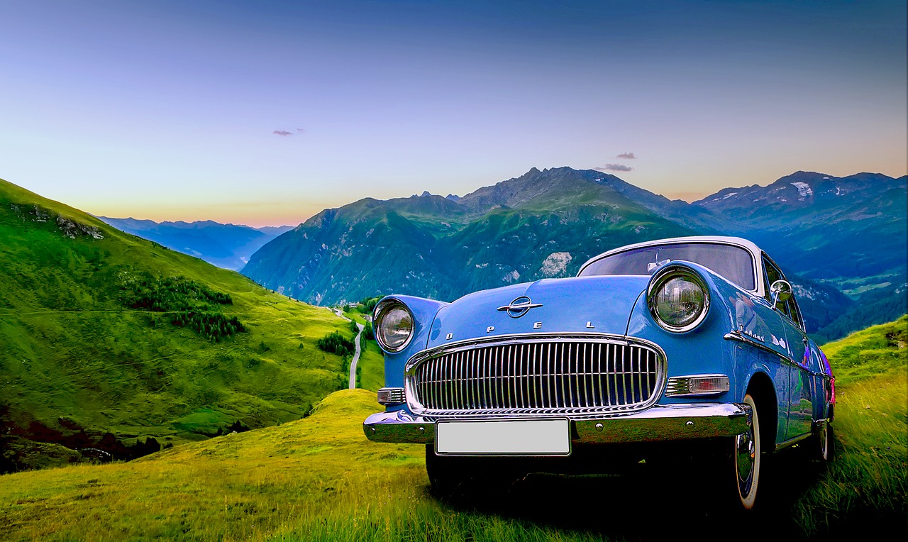 Image - auto montage opel blue old