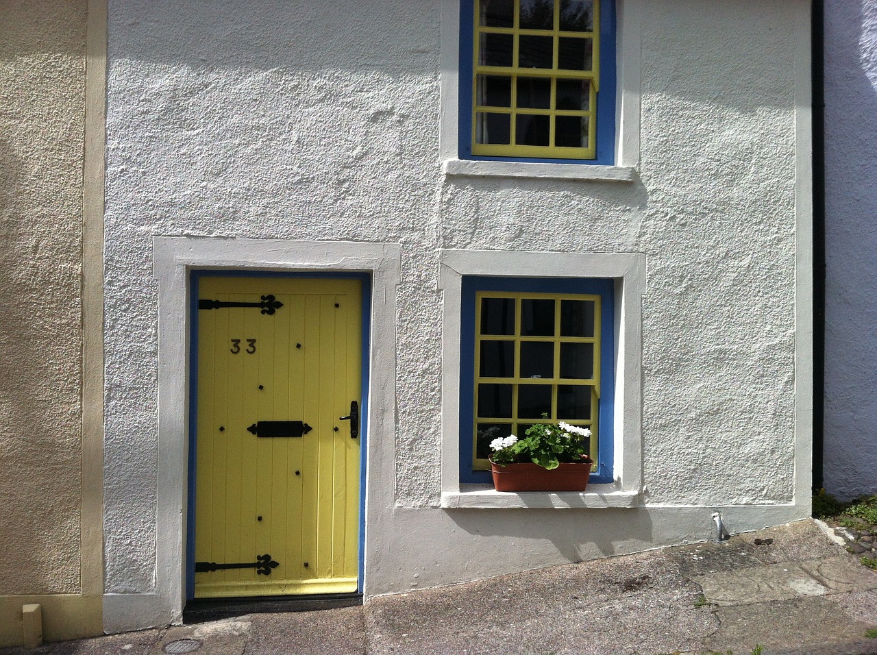 Image - house cottage street door