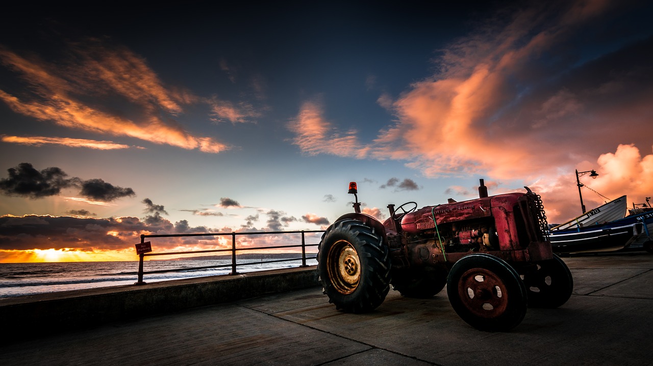 Image - tractor fordson sunrise golden hour