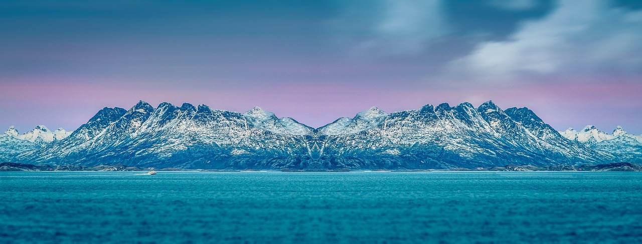 Image - mountains sea symmetry reef nature