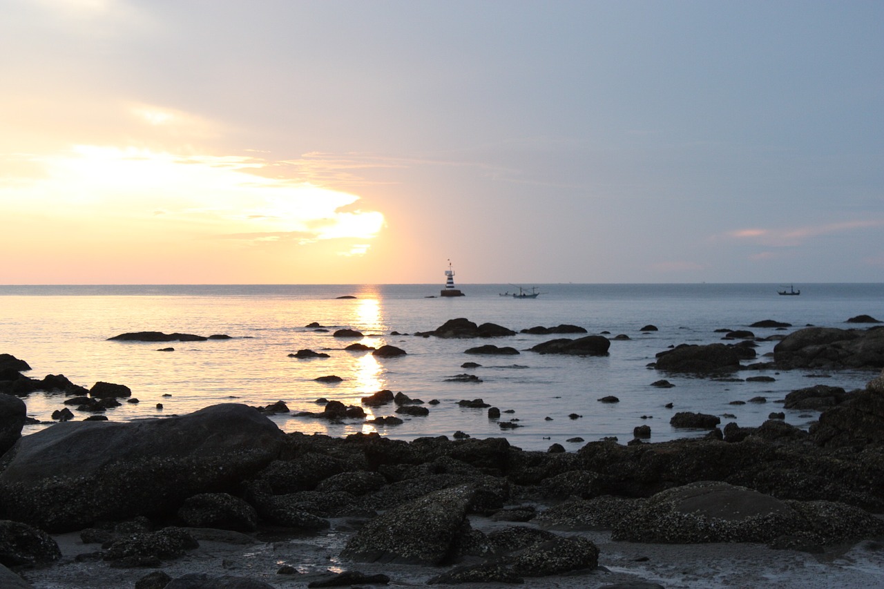Image - huahin beach sunrise thailand sun