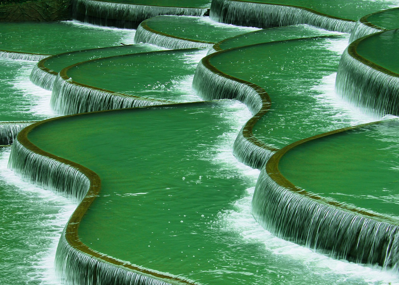 Image - green line water spring