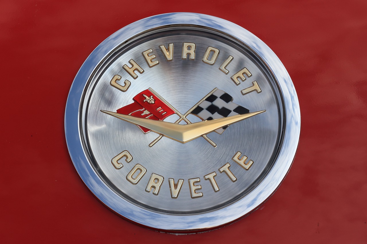 Image - chevrolet corvette car logo bonnet