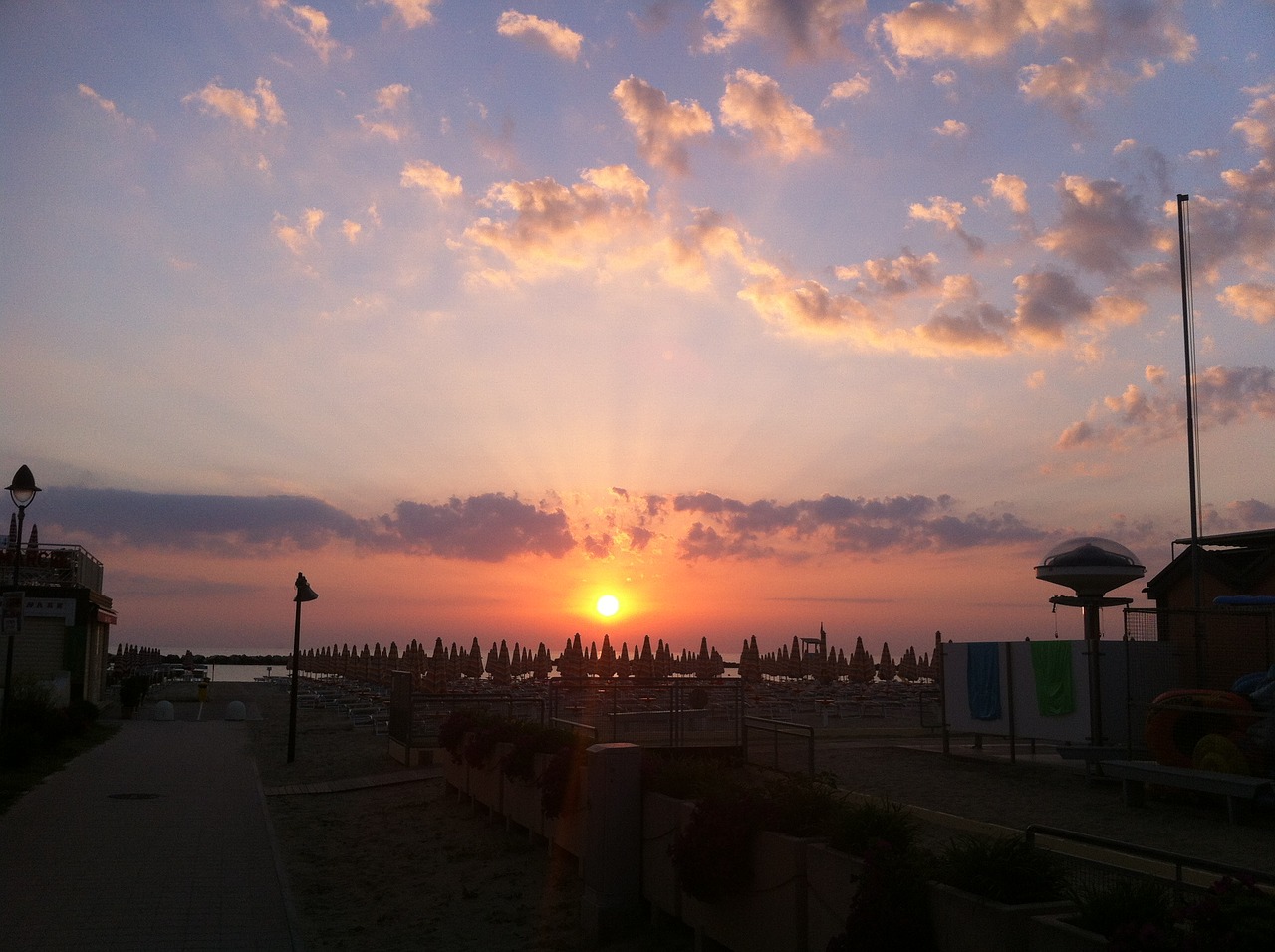 Image - sunrise sea clouds beach morgenrot
