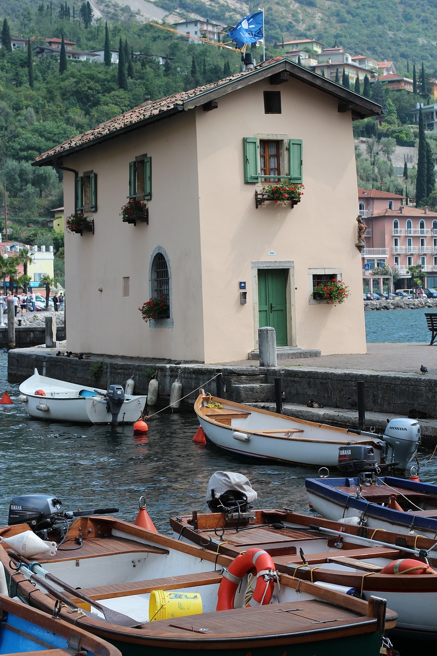 Image - italy garda landscape lake