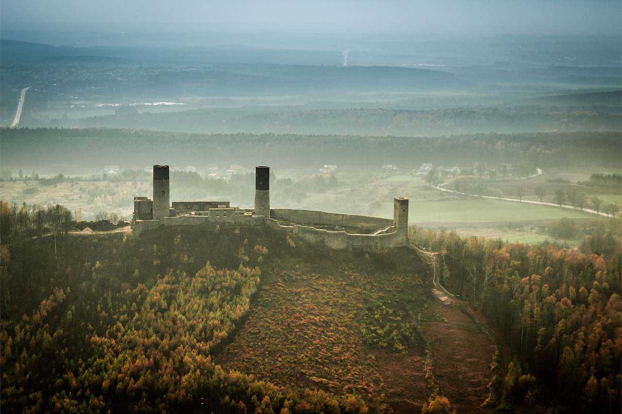 Image - old castle towers the walls