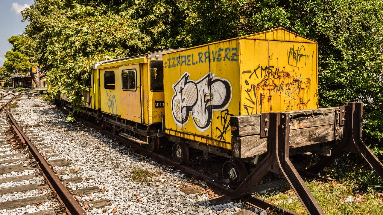 Image - wagons train old abandoned yellow