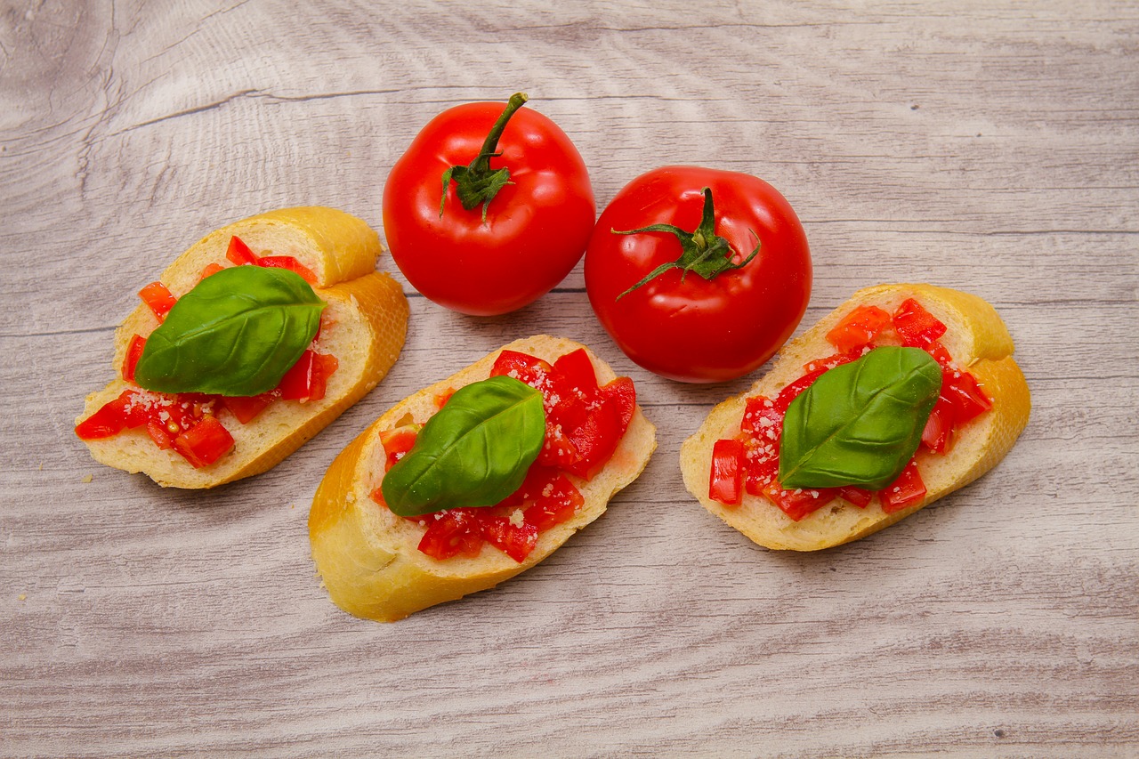 Image - tomatoes bread culinary delight eat