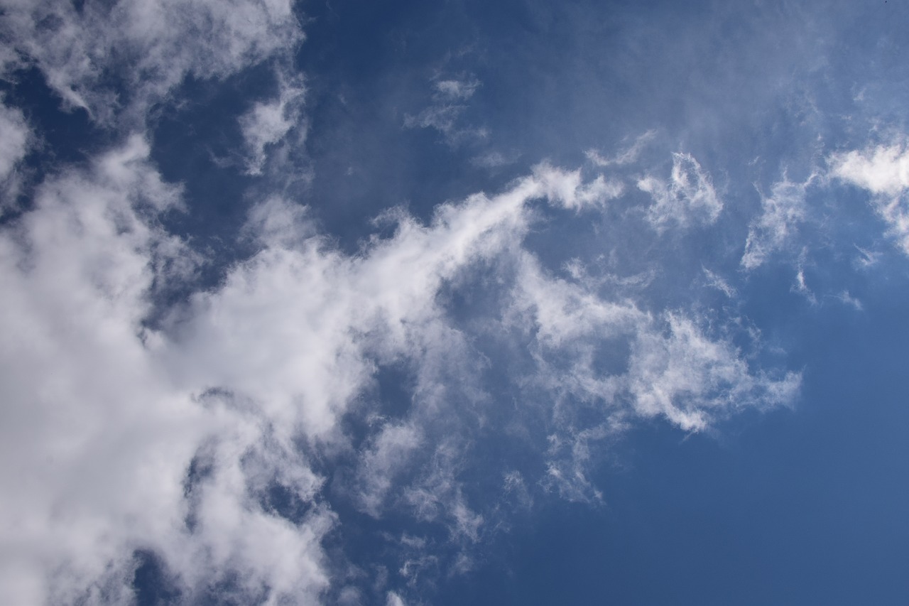 Image - wispy clouds cloudscape skyscape