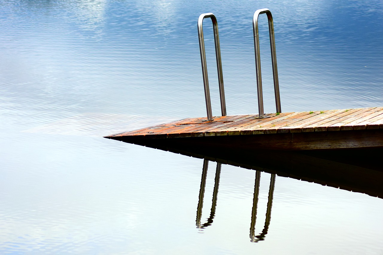 Image - web jetty water lake blue