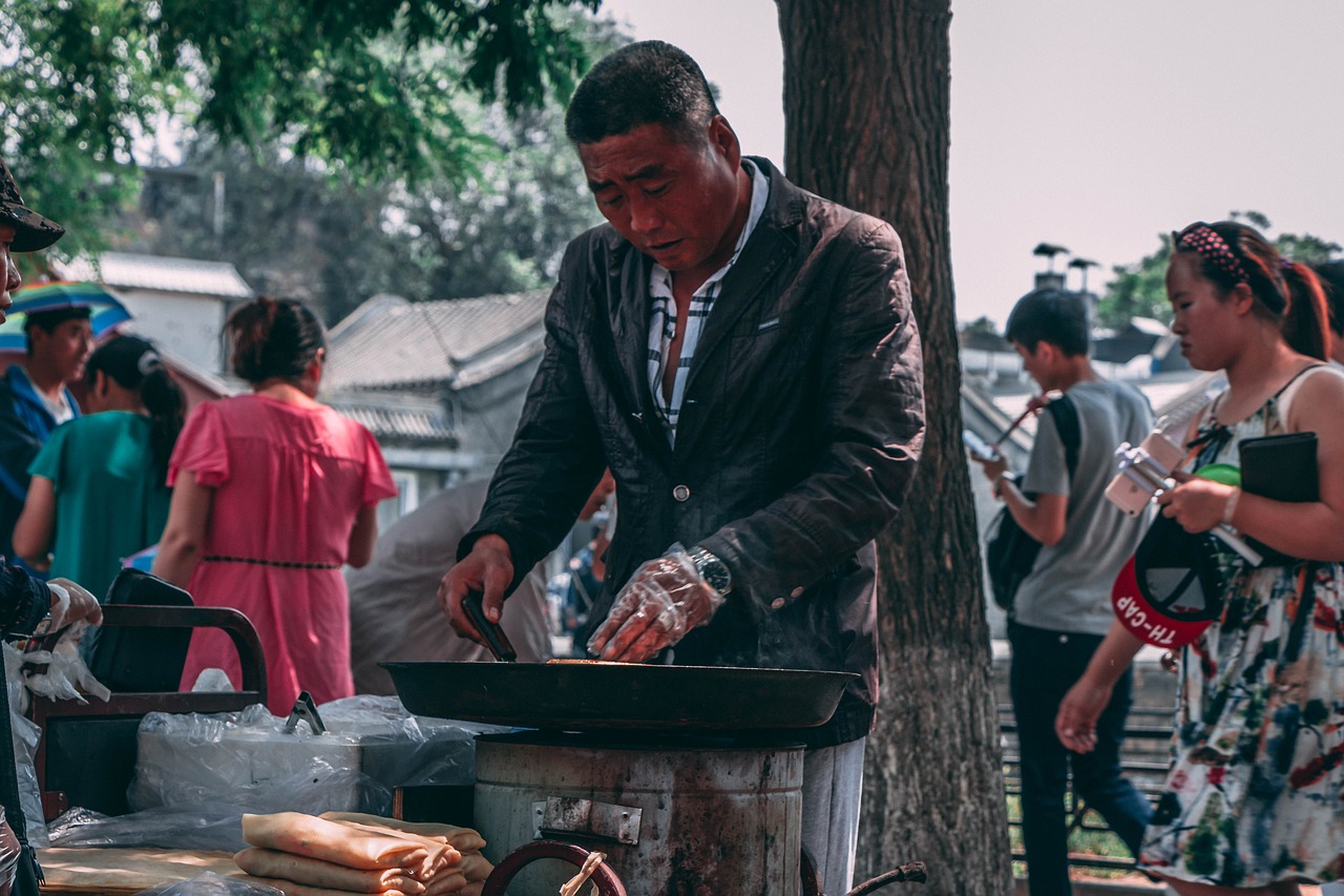 Image - street food man asian