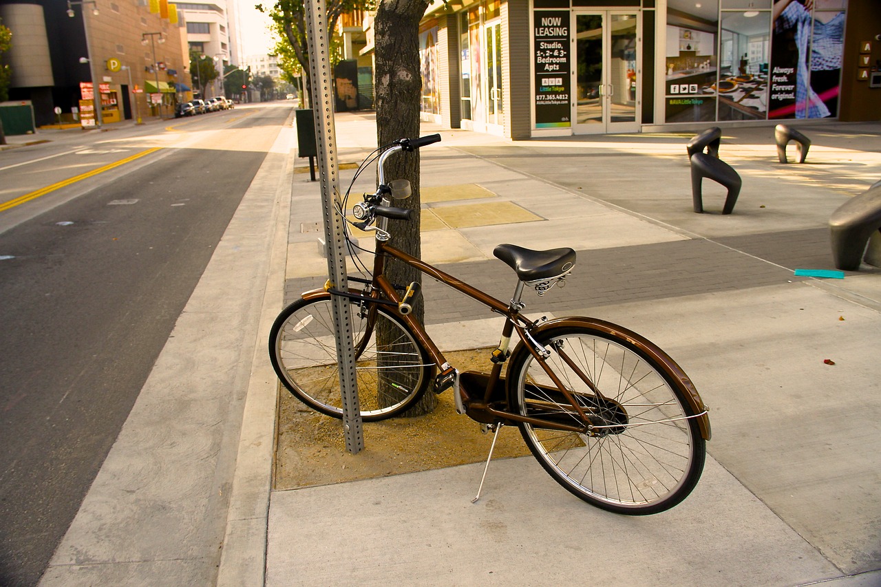 Image - bicycle town litletokyo los angeles