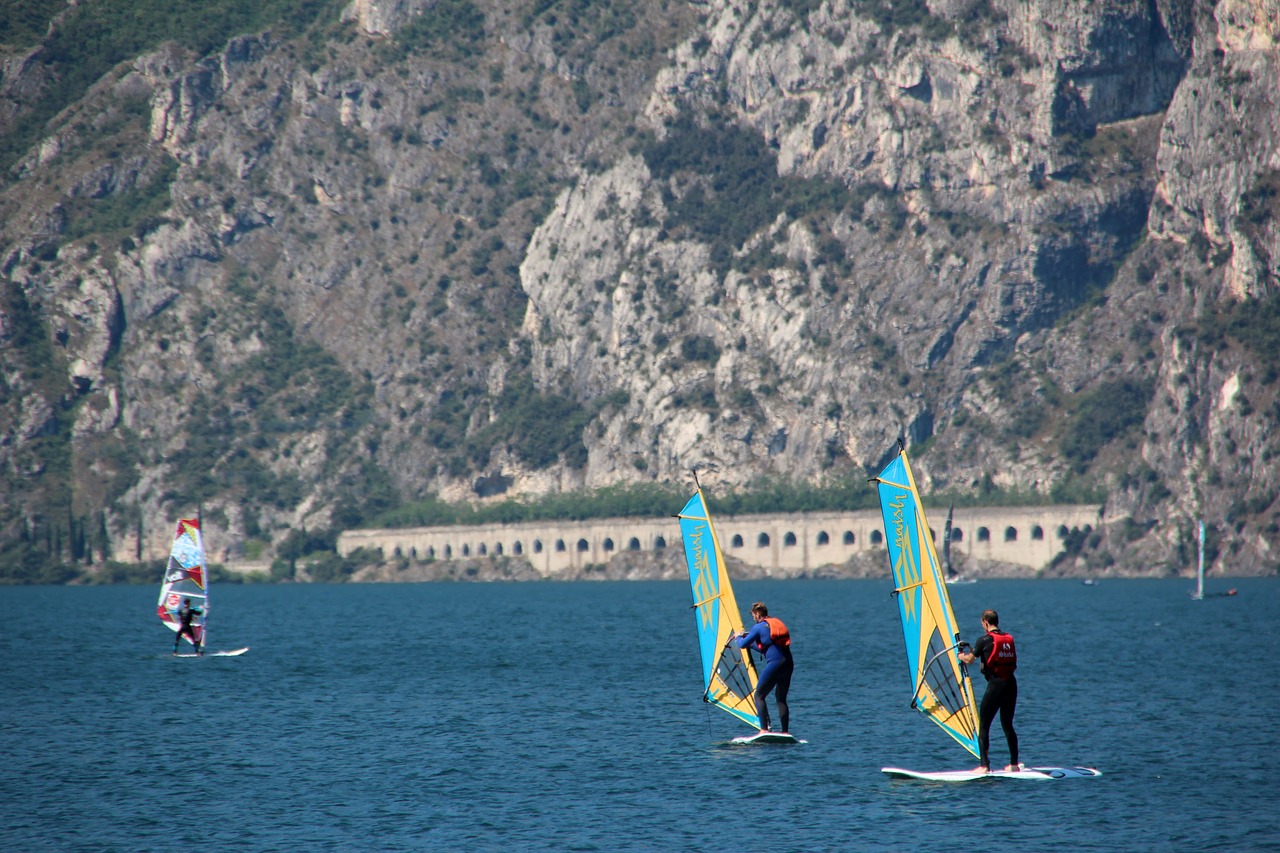 Image - garda italy lake landscape