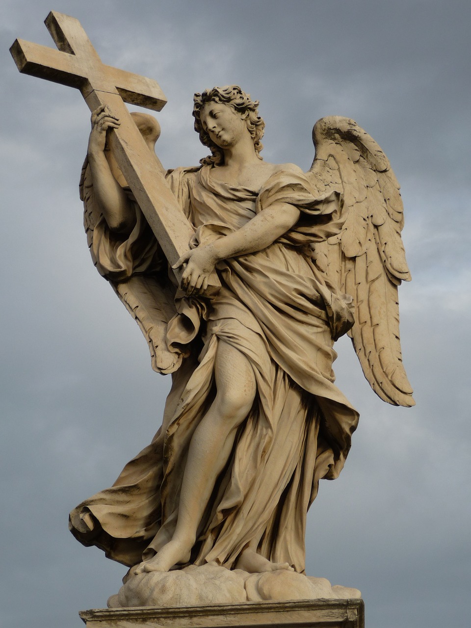 Image - castel st angelo smite rome statue