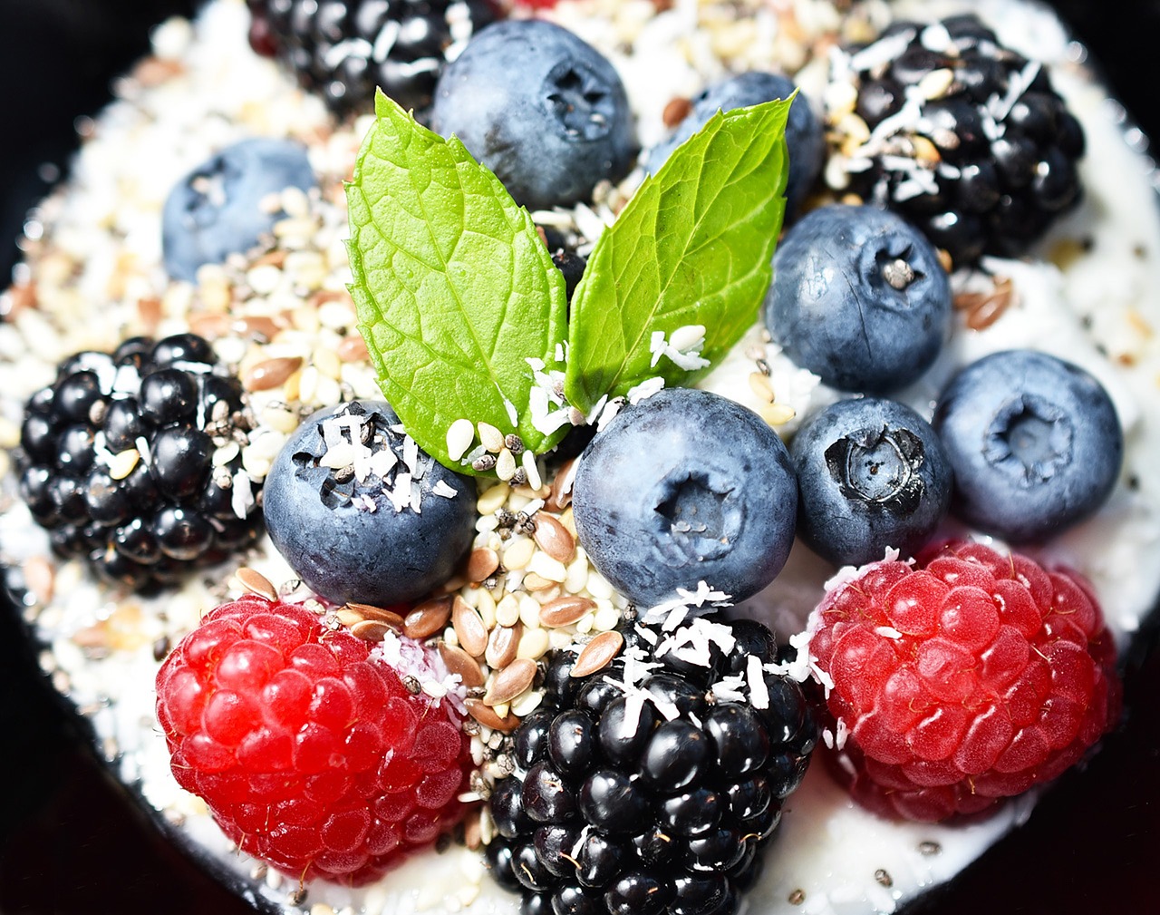 Image - food breakfast yogurt blueberries