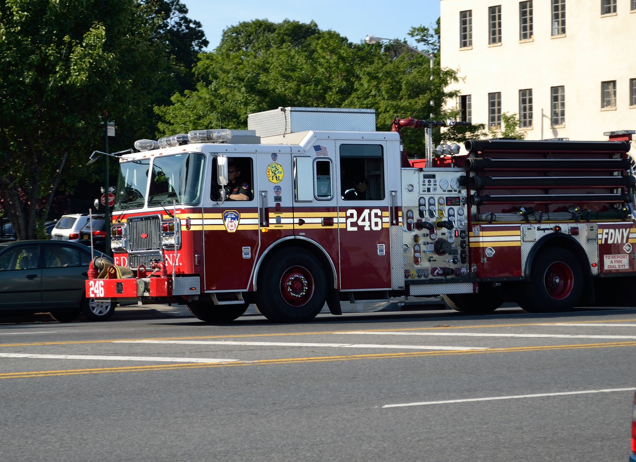 Image - fire truck engine truck emergency