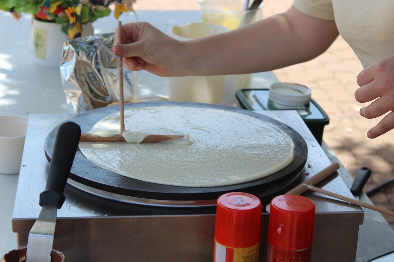 Image - crepe food street food eating